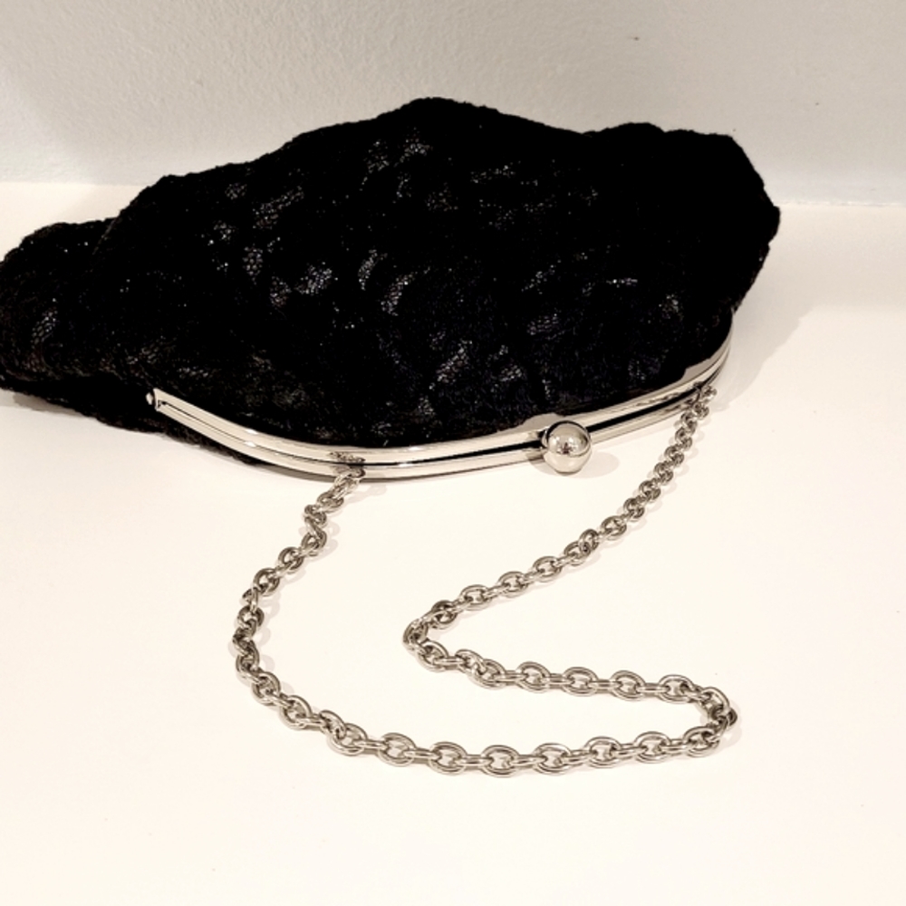 Poppie Jones Black lace texture clutch